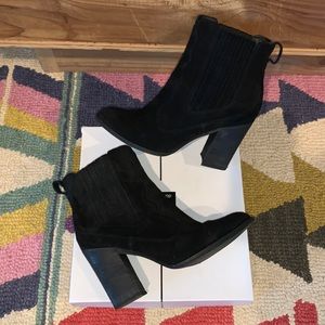 🖤 Dolce Vita “Conway” High-heel Booties 🖤